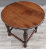 Stolík    okrúhly    starožitný – Obrázok 5