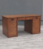 Stôl    písací    starožitný   roletový