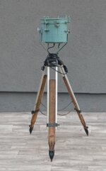 Lampa    stojacia   v    industriálnom    štýle – Obrázok 3