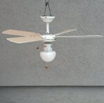 Ventilátor   klasický    stropný    so   svetlom