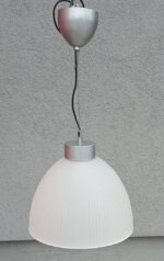 Lampa   stropná    s   rebrovaným   tienidlom – Obrázok 3