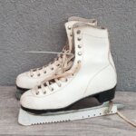 Korčule    dámske    starožitné  -  č . 39