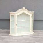 Vitrína    biela    nástenná