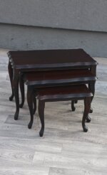 Set    3    hniezdnych    rustikálnych   stolíkov – Obrázok 3