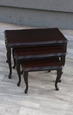 Set    3    hniezdnych    rustikálnych   stolíkov – Obrázok 4