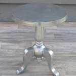 Stolík    strieborný     hliníkový    príručný