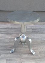 Stolík    strieborný     hliníkový    príručný