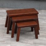 Súprava   masívnych    hniezdnych    stolíkov   (  3  ks  )