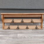 Vešiak    nástenný    štýlový