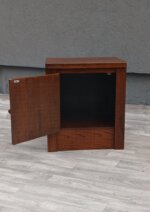 Set   masívnych    dubových   nočných    stolíkov – Obrázok 5