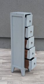 Komoda    vysoká     úzka – Obrázok 4