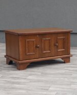 Komoda    rustikálna    z   masívu