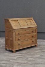 Sekretár    písací