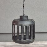 Lampa    závesná   v     tvare   lampáša