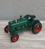 Retro    model   -    traktor   -   zelený – Obrázok 2