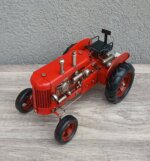Retro    model    –   traktor   –  červený – Obrázok 4