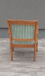 Set     drevených     kresiel – Obrázok 9